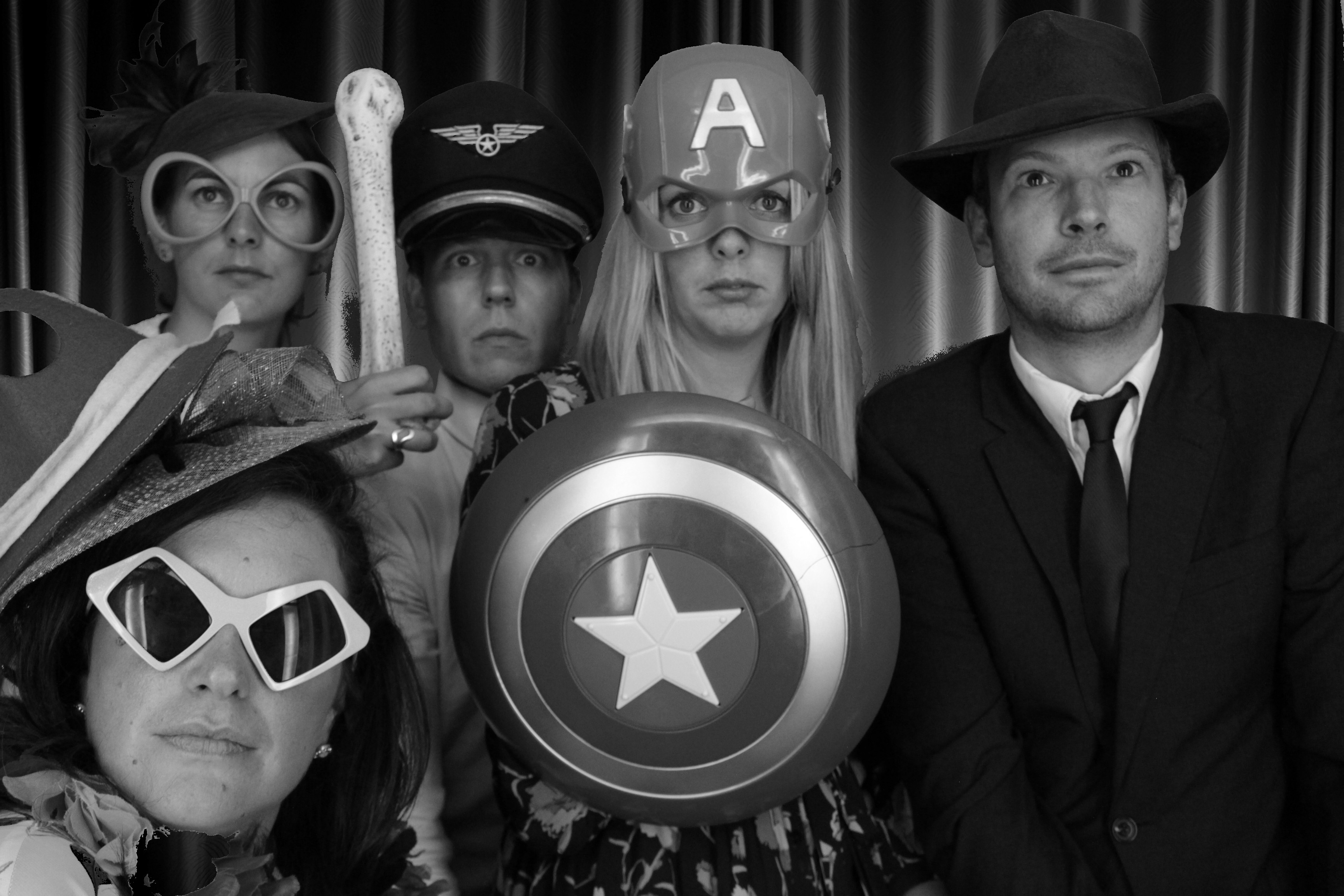 Mr & Mrs Bowles | View more photos from the event at gallery.myphotoboothexperience.co.uk/u/MyPhotoBoothExperienceLtd/Mr-Mrs-Bowles